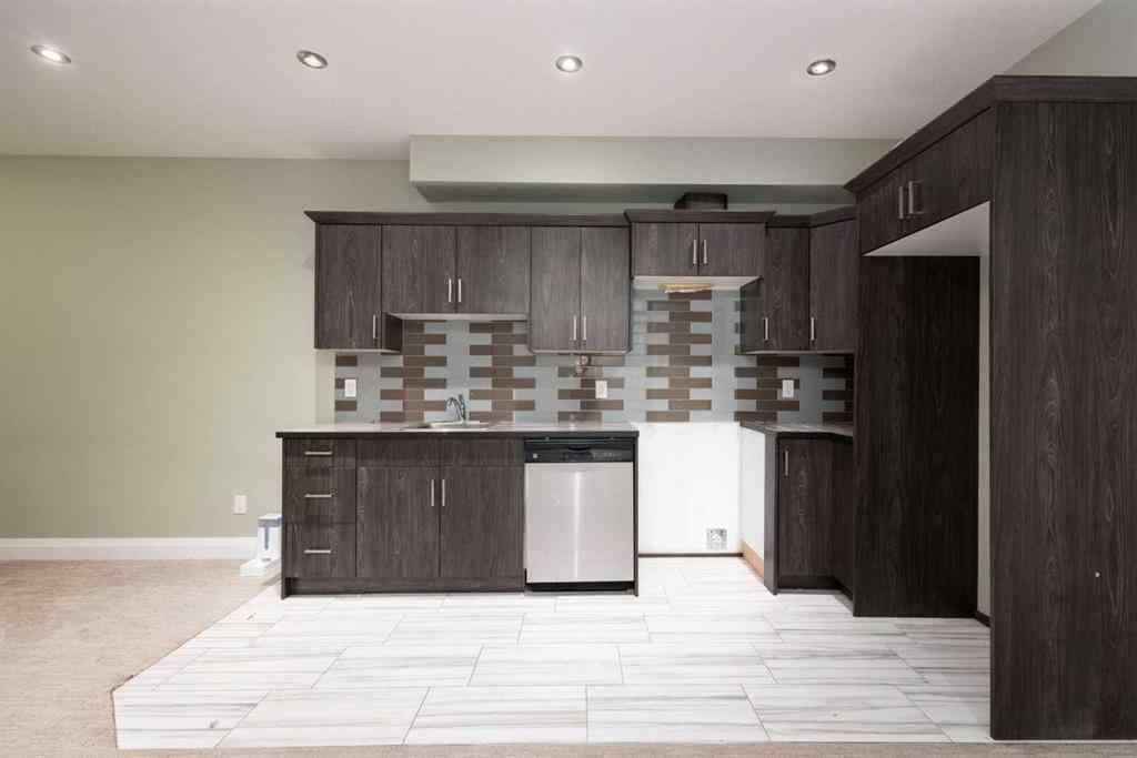 MLS® A2254976 - 337 Collicott Drive  in Parsons North Fort McMurray, Residential