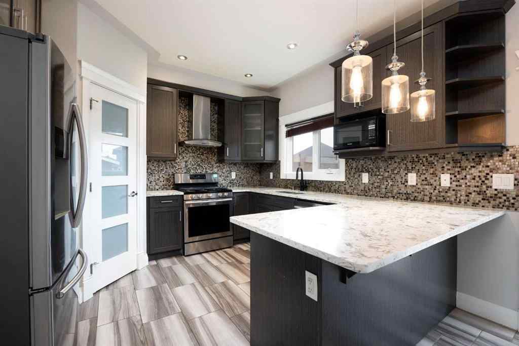 MLS® A2254976 - 337 Collicott Drive  in Parsons North Fort McMurray, Residential