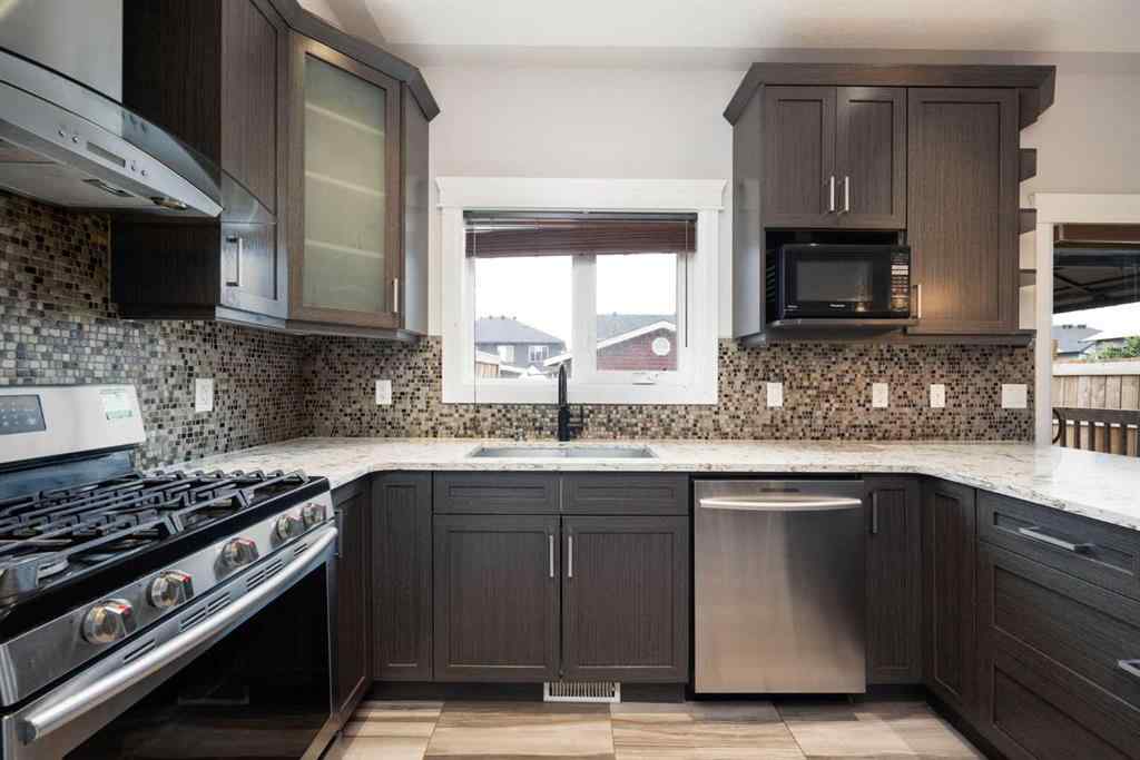 MLS® A2254976 - 337 Collicott Drive  in Parsons North Fort McMurray, Residential