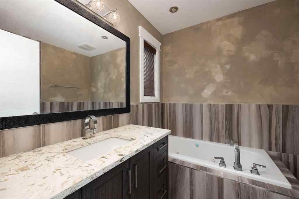 MLS® A2254976 - 337 Collicott Drive  in Parsons North Fort McMurray, Residential