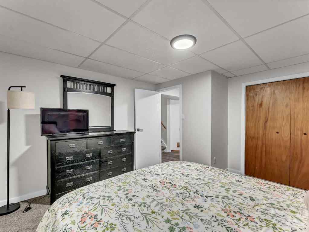 MLS® A2254977 - 5 Noble Court SW in SW Hill Medicine Hat, Residential