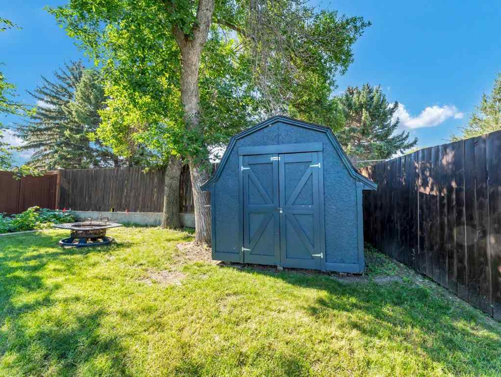 MLS® A2254977 - 5 Noble Court SW in SW Hill Medicine Hat, Residential