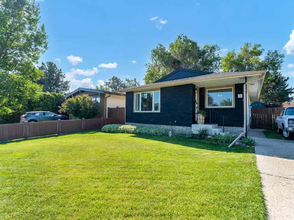 MLS® A2254977 - 5 Noble Court SW in SW Hill Medicine Hat, Residential