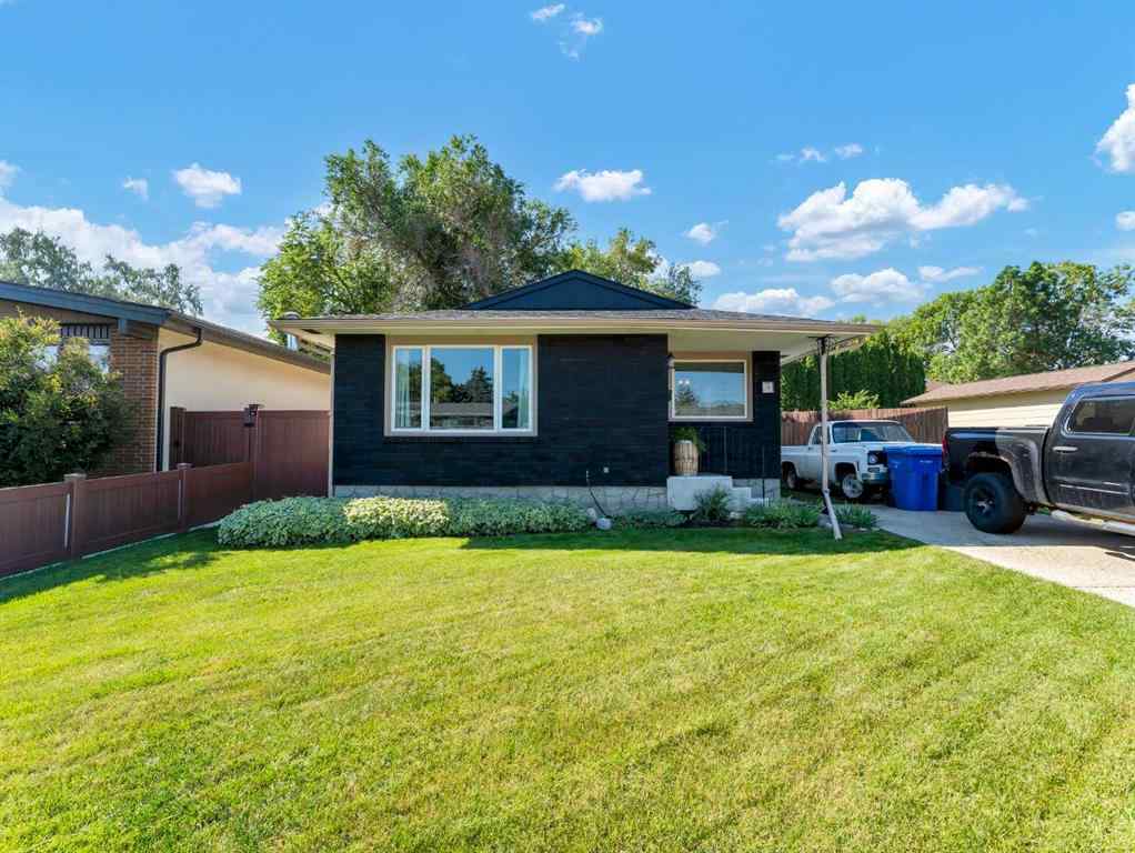 MLS® A2254977 - 5 Noble Court SW in SW Hill Medicine Hat, Residential