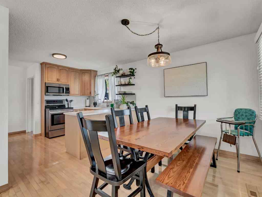 MLS® A2254977 - 5 Noble Court SW in SW Hill Medicine Hat, Residential