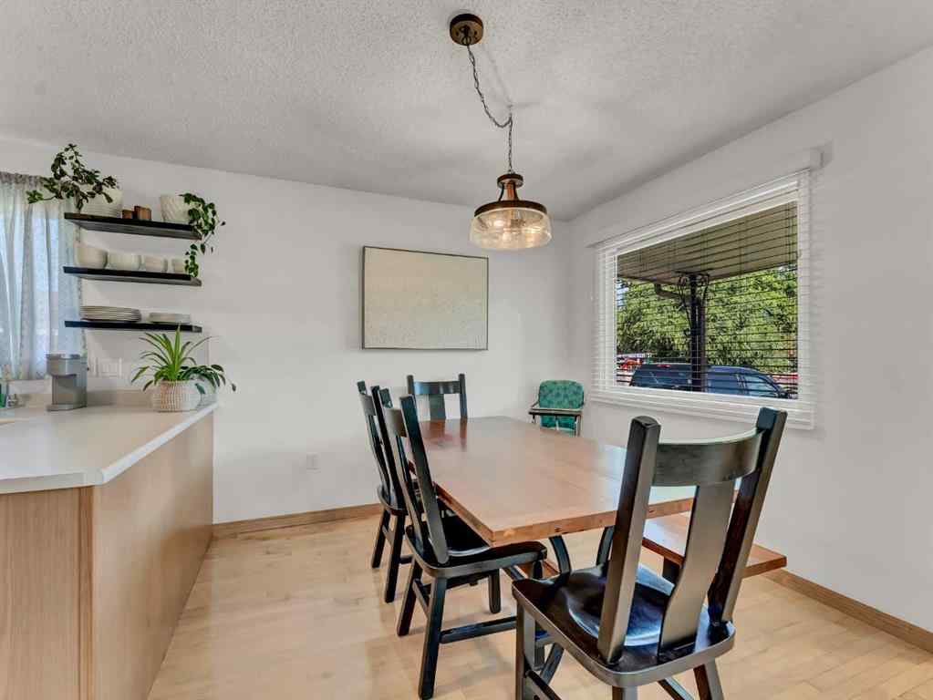 MLS® A2254977 - 5 Noble Court SW in SW Hill Medicine Hat, Residential
