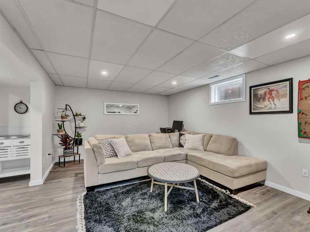 MLS® A2254977 - 5 Noble Court SW in SW Hill Medicine Hat, Residential
