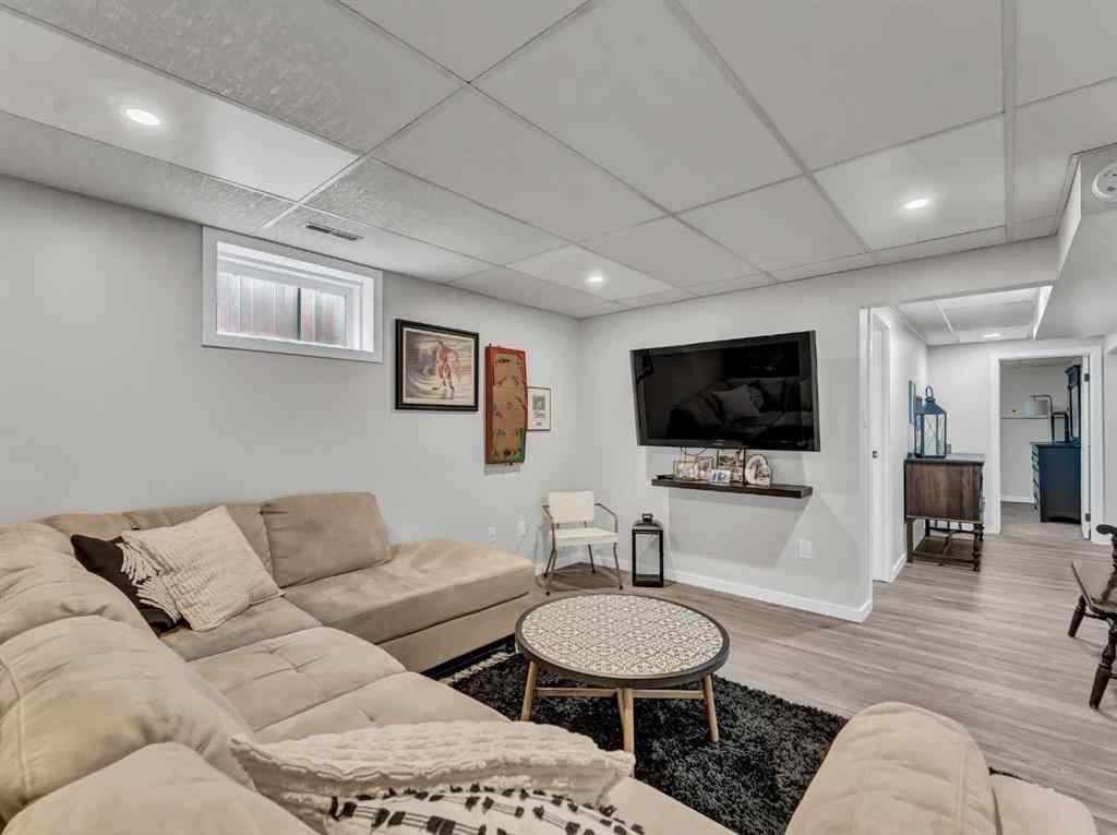 MLS® A2254977 - 5 Noble Court SW in SW Hill Medicine Hat, Residential