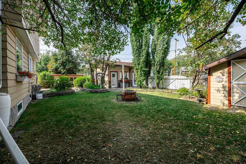 MLS® A2254981 - 5702 48 Avenue  in Downtown Lacombe Lacombe, Residential
