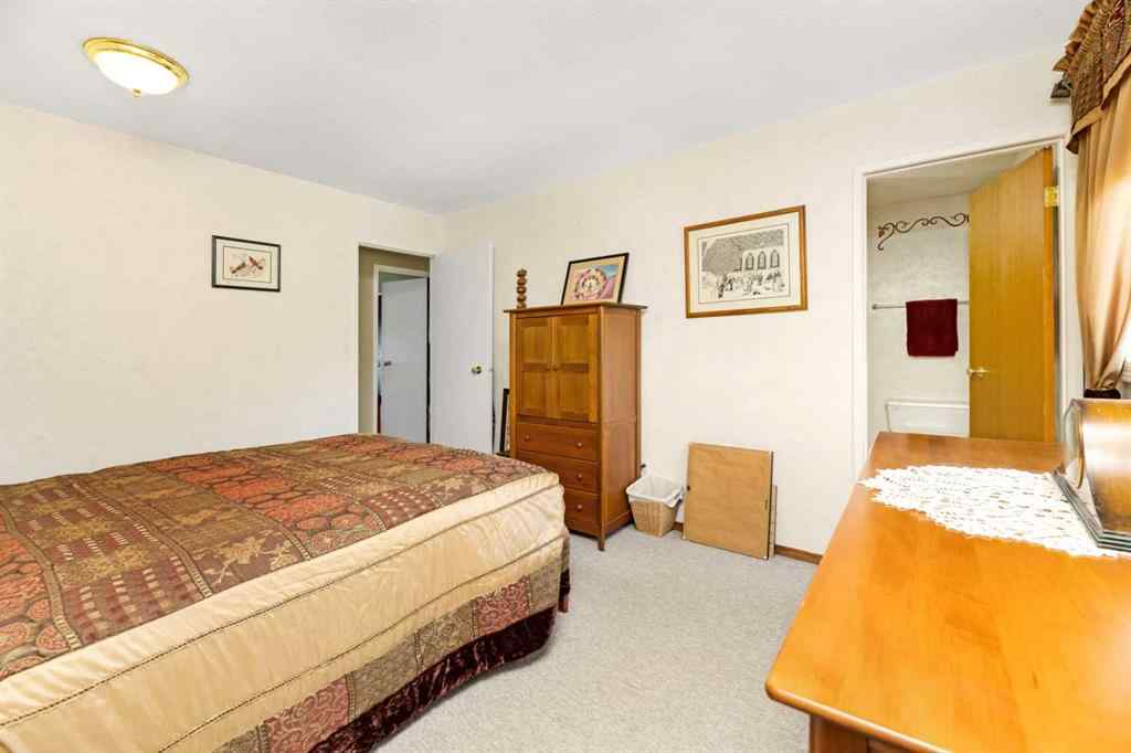 MLS® A2254981 - 5702 48 Avenue  in Downtown Lacombe Lacombe, Residential