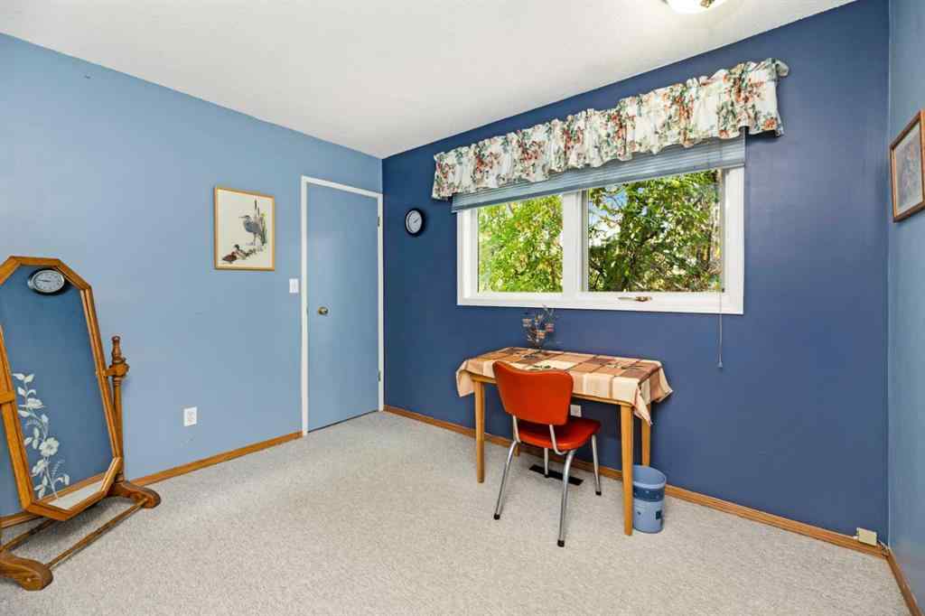 MLS® A2254981 - 5702 48 Avenue  in Downtown Lacombe Lacombe, Residential