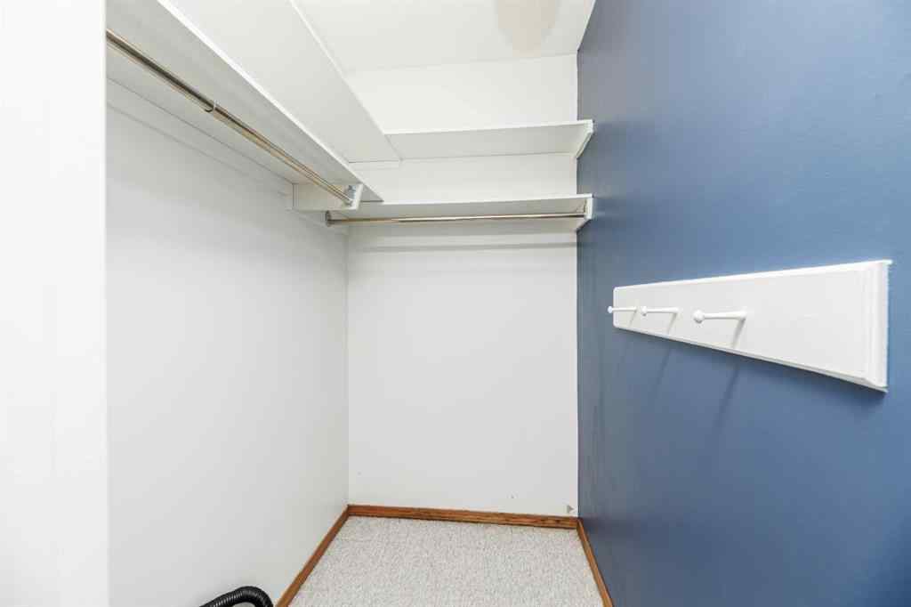 MLS® A2254981 - 5702 48 Avenue  in Downtown Lacombe Lacombe, Residential