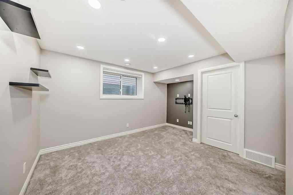 MLS® A2254983 - 62 Nolanfield Heights NW in Nolan Hill Calgary, Residential