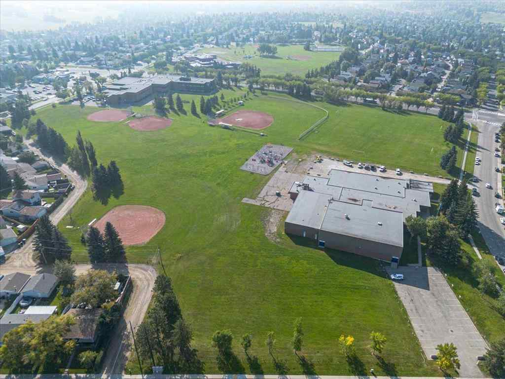 MLS® A2254985 - 343 Queen Tamara Way SE in Queensland Calgary, Residential