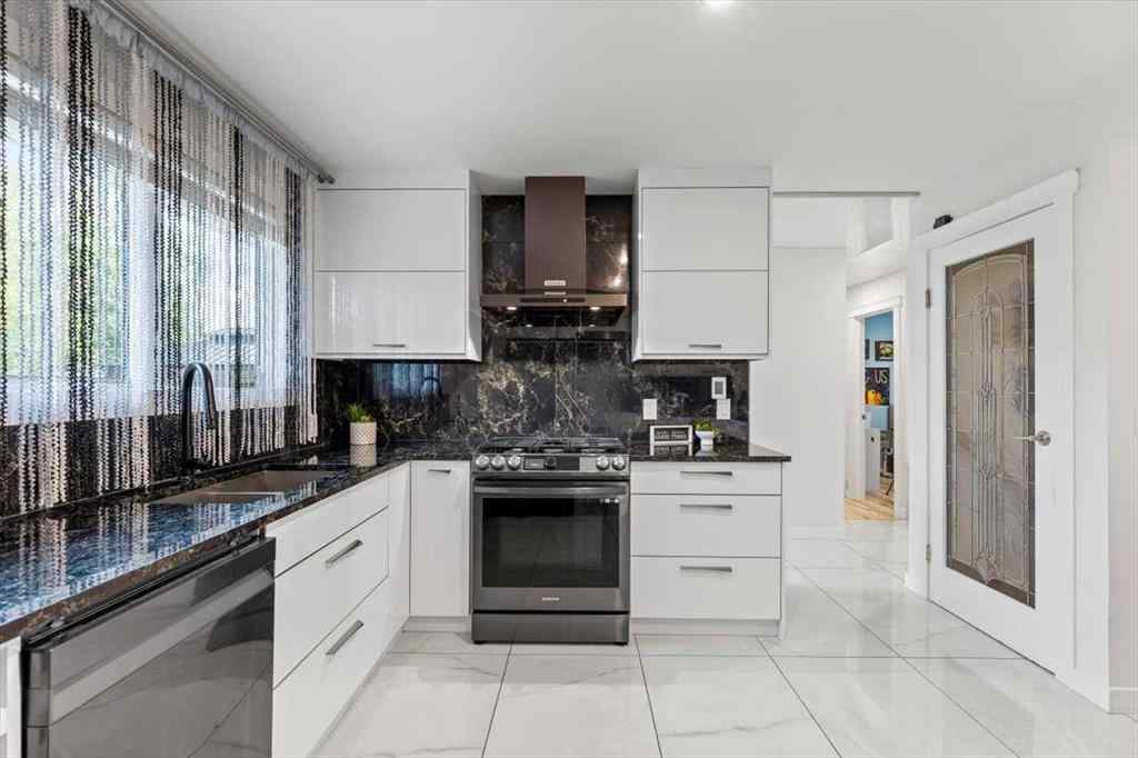 MLS® A2254985 - 343 Queen Tamara Way SE in Queensland Calgary, Residential