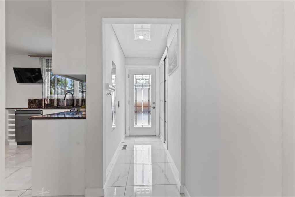 MLS® A2254985 - 343 Queen Tamara Way SE in Queensland Calgary, Residential