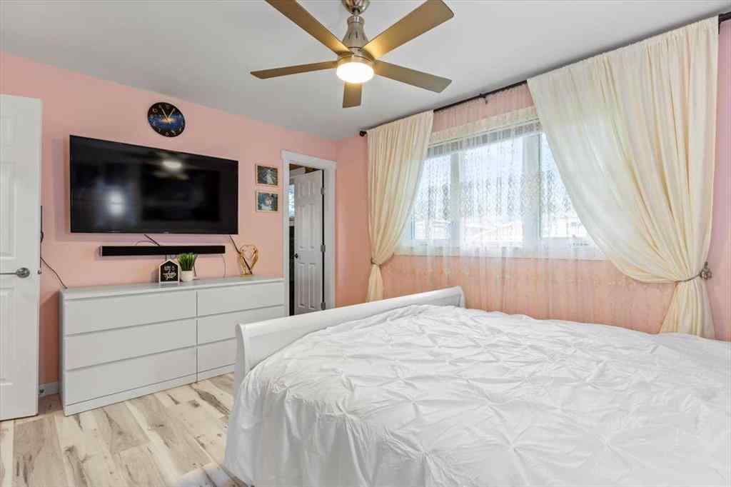 MLS® A2254985 - 343 Queen Tamara Way SE in Queensland Calgary, Residential