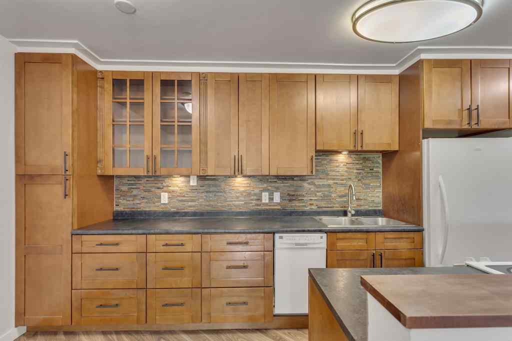 MLS® A2254989 - Unit #3303 4001C 49 Street NW in Varsity Calgary, Residential