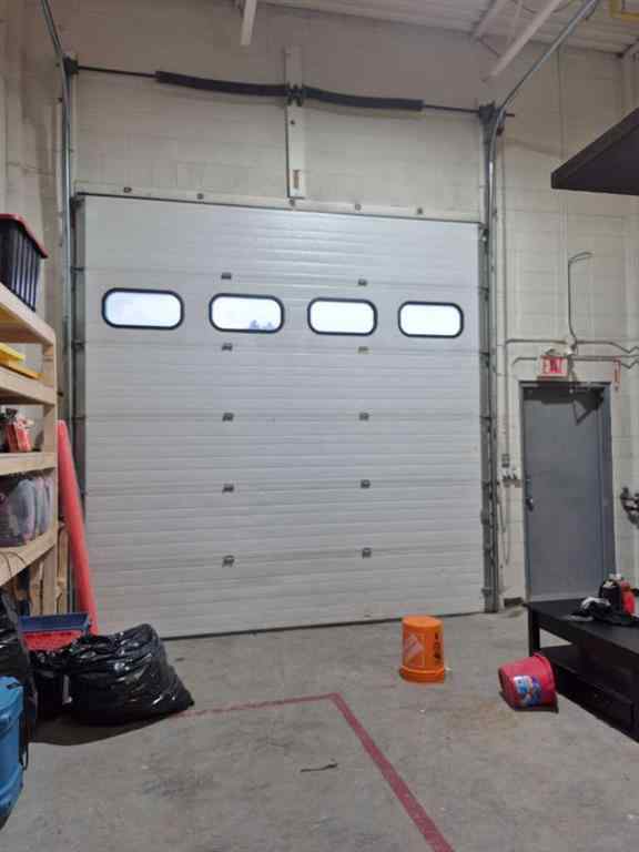 MLS® A2254994 - Unit #7 2280 39 Avenue NE in Horizon Calgary, Commercial