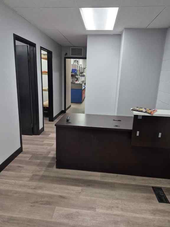 MLS® A2254994 - Unit #7 2280 39 Avenue NE in Horizon Calgary, Commercial