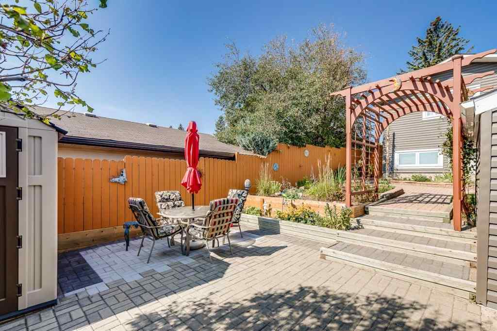 MLS® A2255000 - 1336 56 Avenue NW in North Haven Upper Calgary, Residential