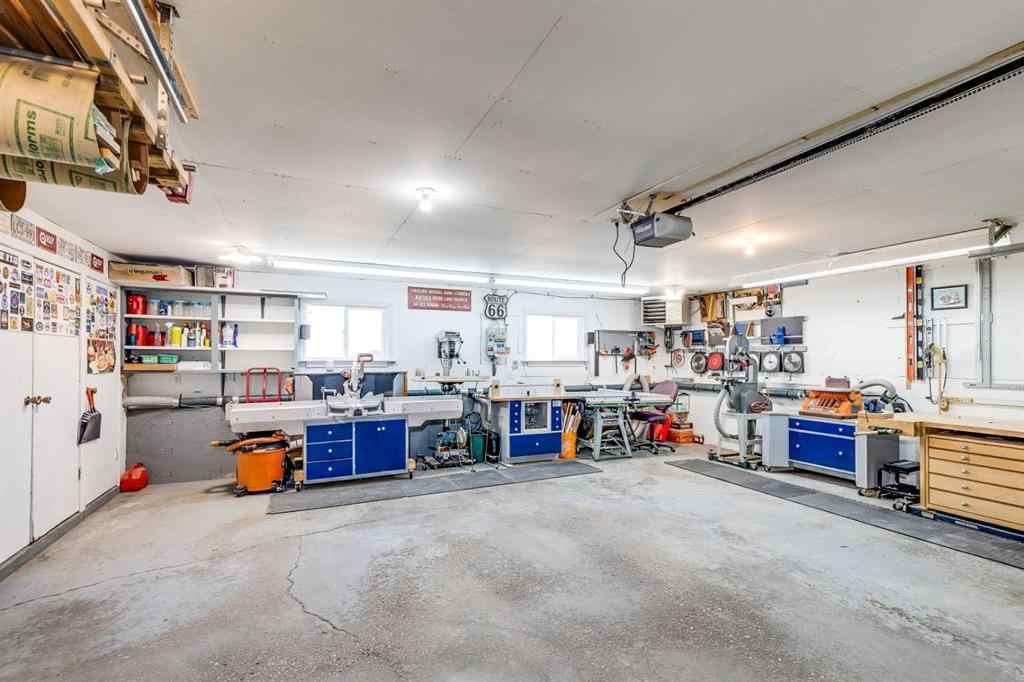 MLS® A2255000 - 1336 56 Avenue NW in North Haven Upper Calgary, Residential
