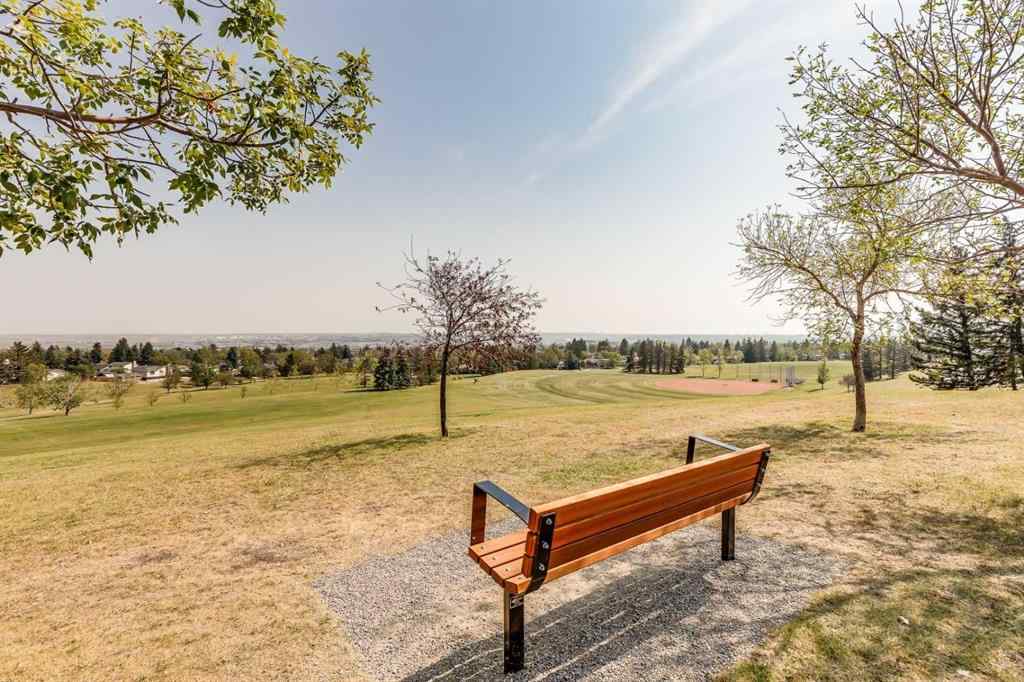MLS® A2255000 - 1336 56 Avenue NW in North Haven Upper Calgary, Residential