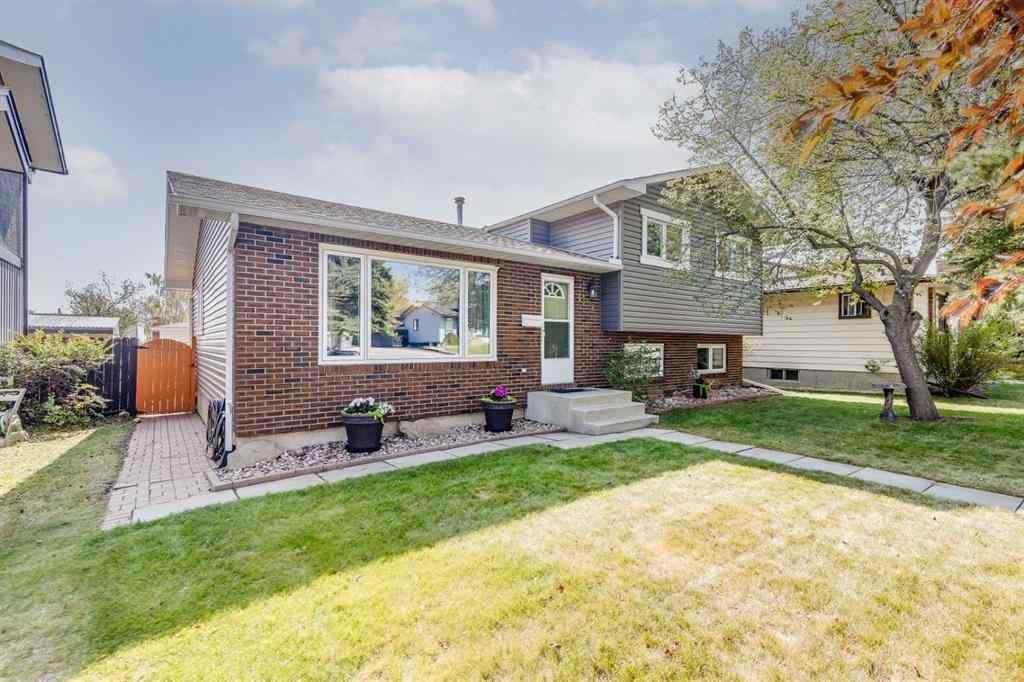 MLS® A2255000 - 1336 56 Avenue NW in North Haven Upper Calgary, Residential