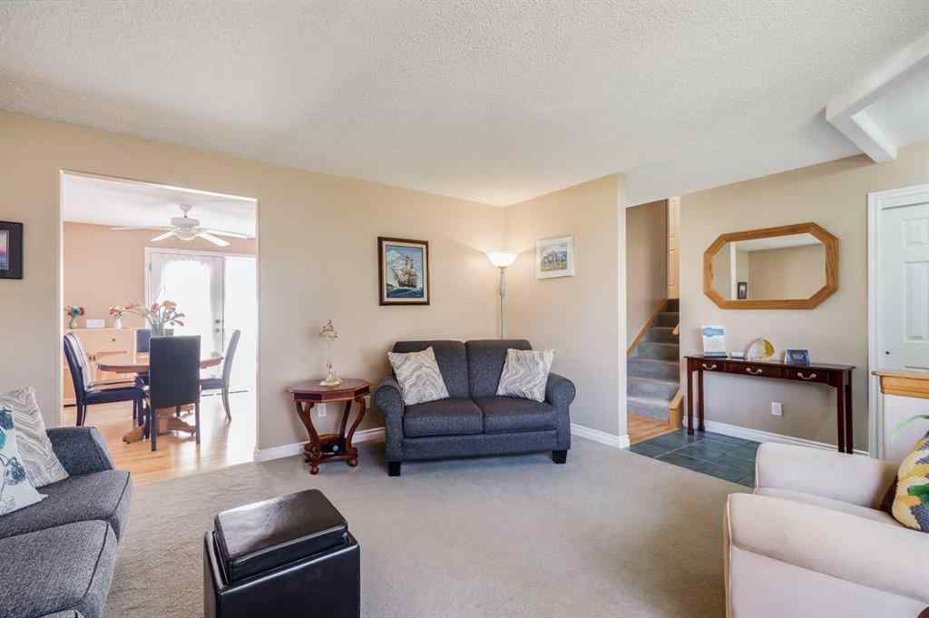 MLS® A2255000 - 1336 56 Avenue NW in North Haven Upper Calgary, Residential