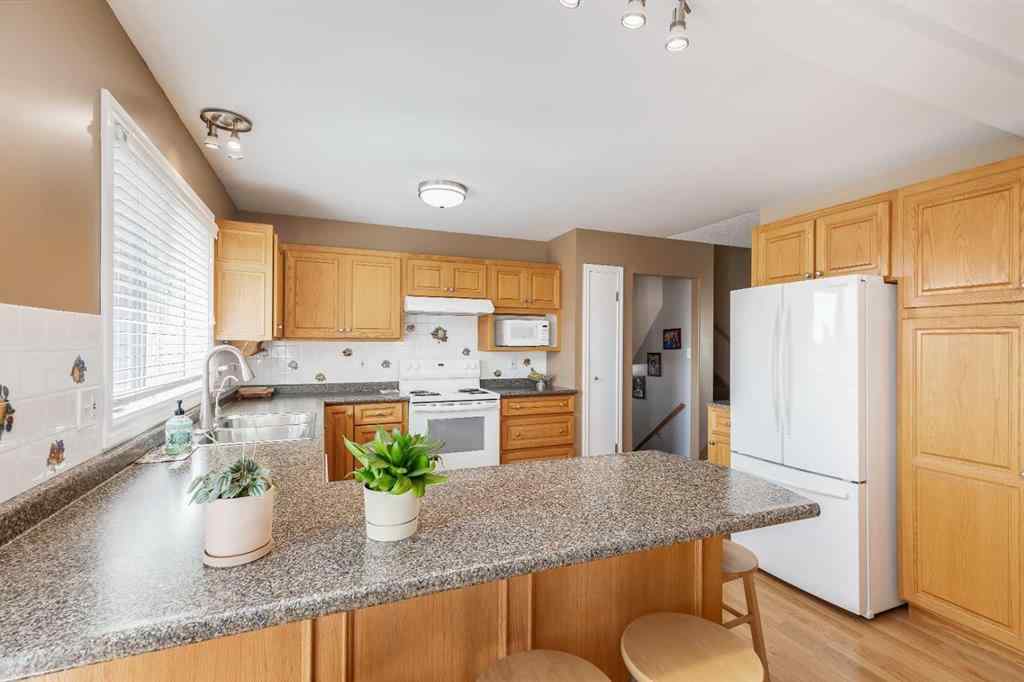 MLS® A2255000 - 1336 56 Avenue NW in North Haven Upper Calgary, Residential
