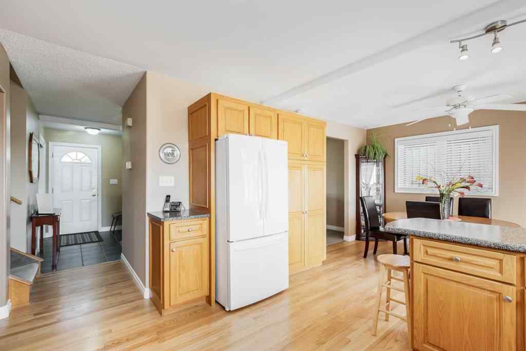 MLS® A2255000 - 1336 56 Avenue NW in North Haven Upper Calgary, Residential