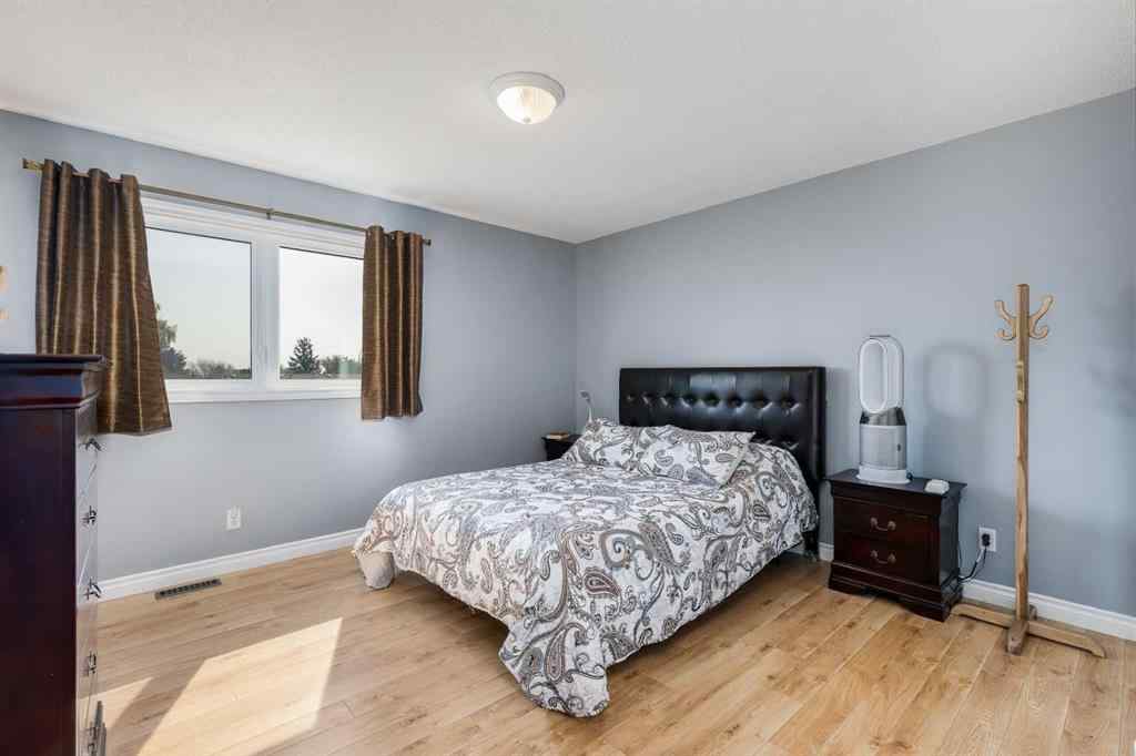 MLS® A2255000 - 1336 56 Avenue NW in North Haven Upper Calgary, Residential