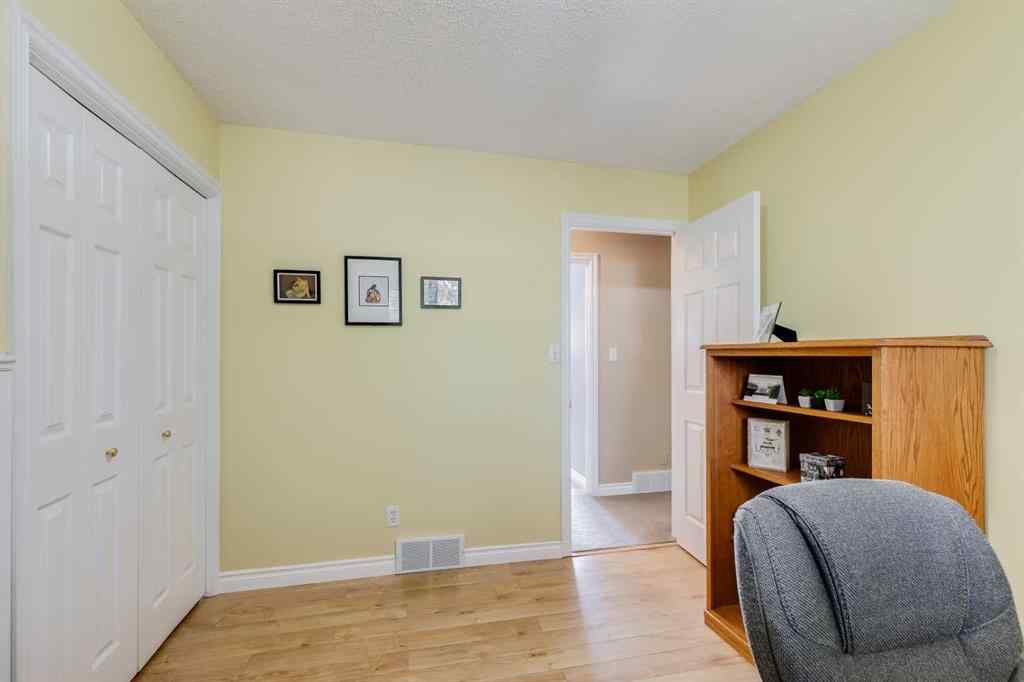 MLS® A2255000 - 1336 56 Avenue NW in North Haven Upper Calgary, Residential