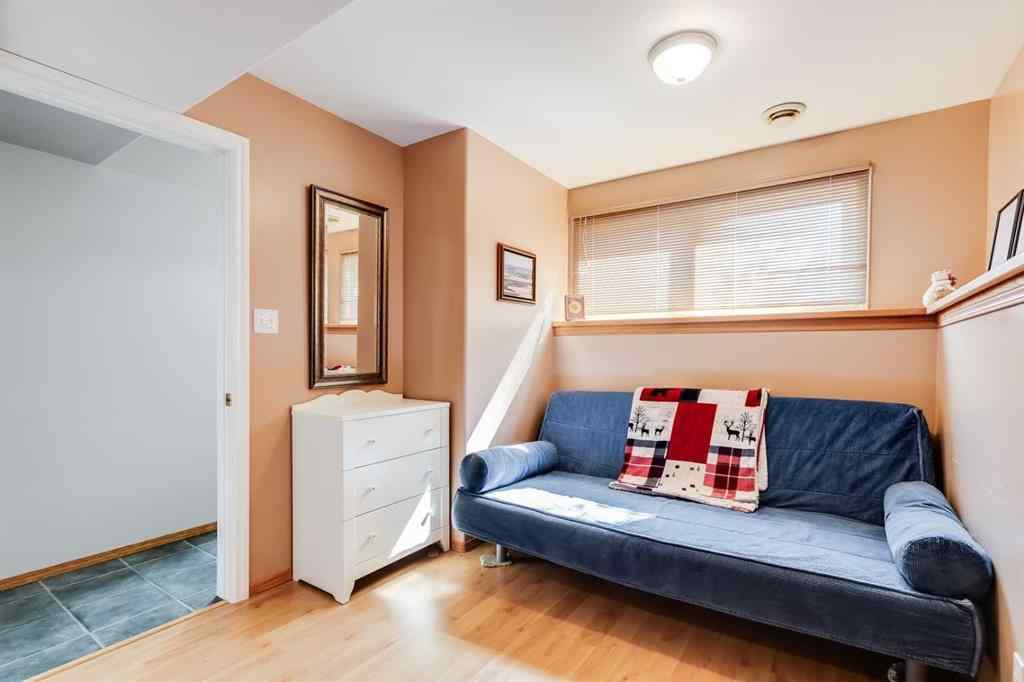 MLS® A2255000 - 1336 56 Avenue NW in North Haven Upper Calgary, Residential