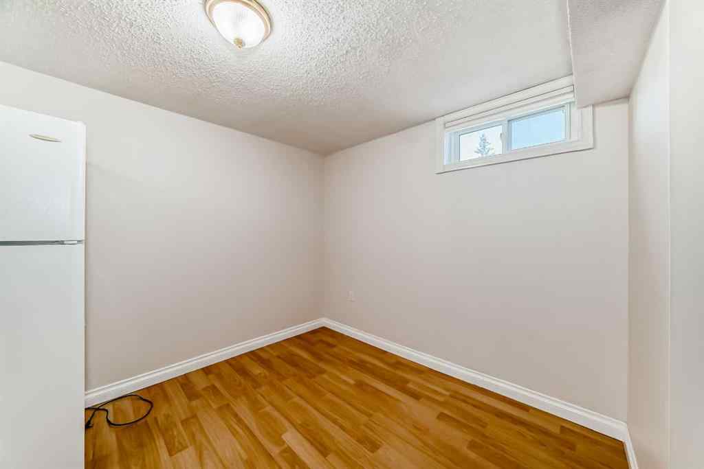 MLS® A2255001 - 6327 24 Avenue NE in Pineridge Calgary, Residential