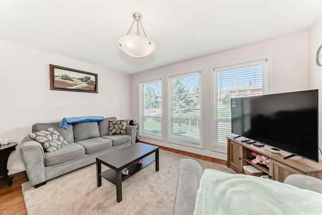 MLS® A2255001 - 6327 24 Avenue NE in Pineridge Calgary, Residential