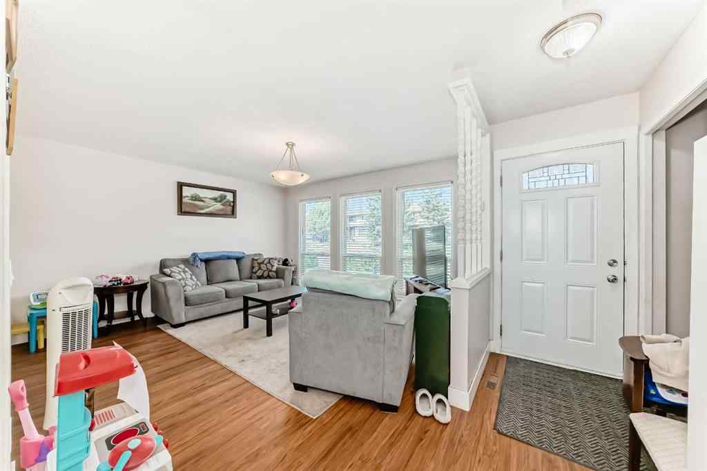 MLS® A2255001 - 6327 24 Avenue NE in Pineridge Calgary, Residential