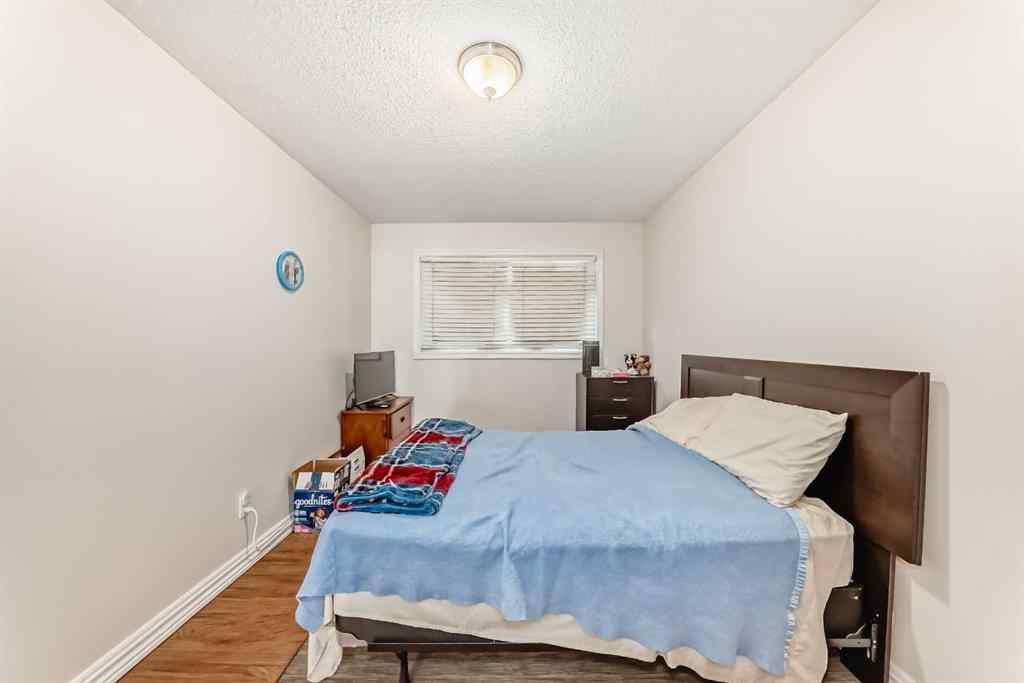 MLS® A2255001 - 6327 24 Avenue NE in Pineridge Calgary, Residential