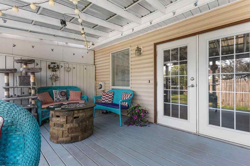 MLS® A2255008 - 67 Woodhill Court SW in Woodlands Calgary, Residential