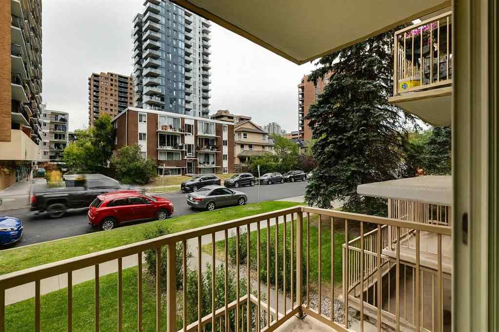 MLS® A2255011 - Unit #202 1331 15 Avenue SW in Beltline Calgary, Residential