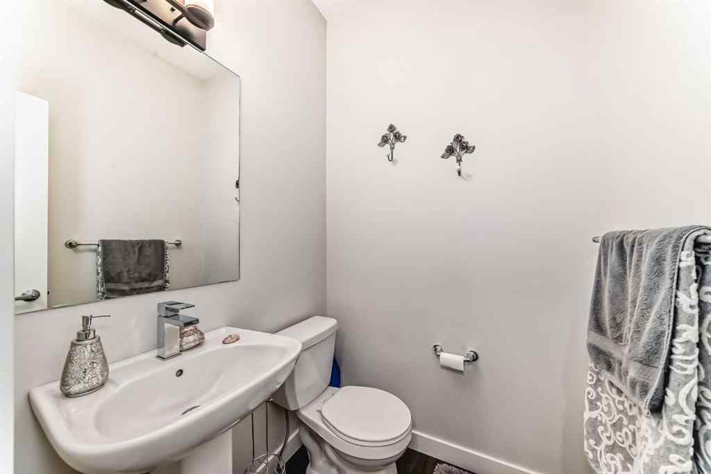 MLS® A2255015 - 105 Tuscany Summit Square NW in Tuscany Calgary, Residential