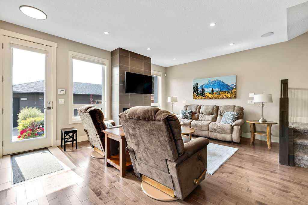 MLS® A2255019 - 1615 22 Avenue NW in Capitol Hill Calgary, Residential