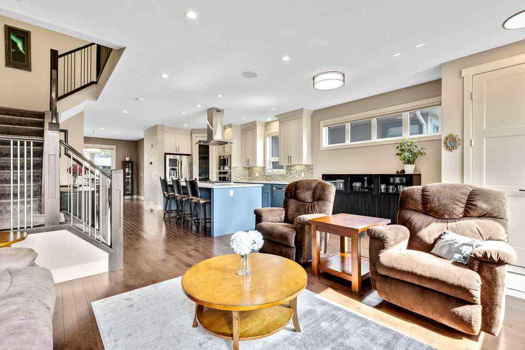 MLS® A2255019 - 1615 22 Avenue NW in Capitol Hill Calgary, Residential
