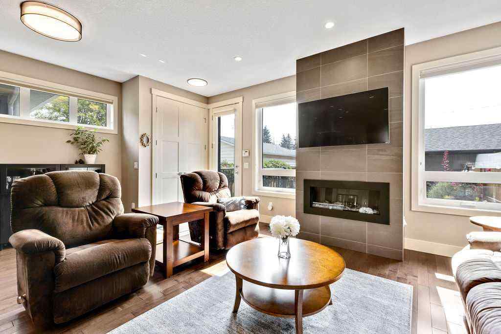 MLS® A2255019 - 1615 22 Avenue NW in Capitol Hill Calgary, Residential