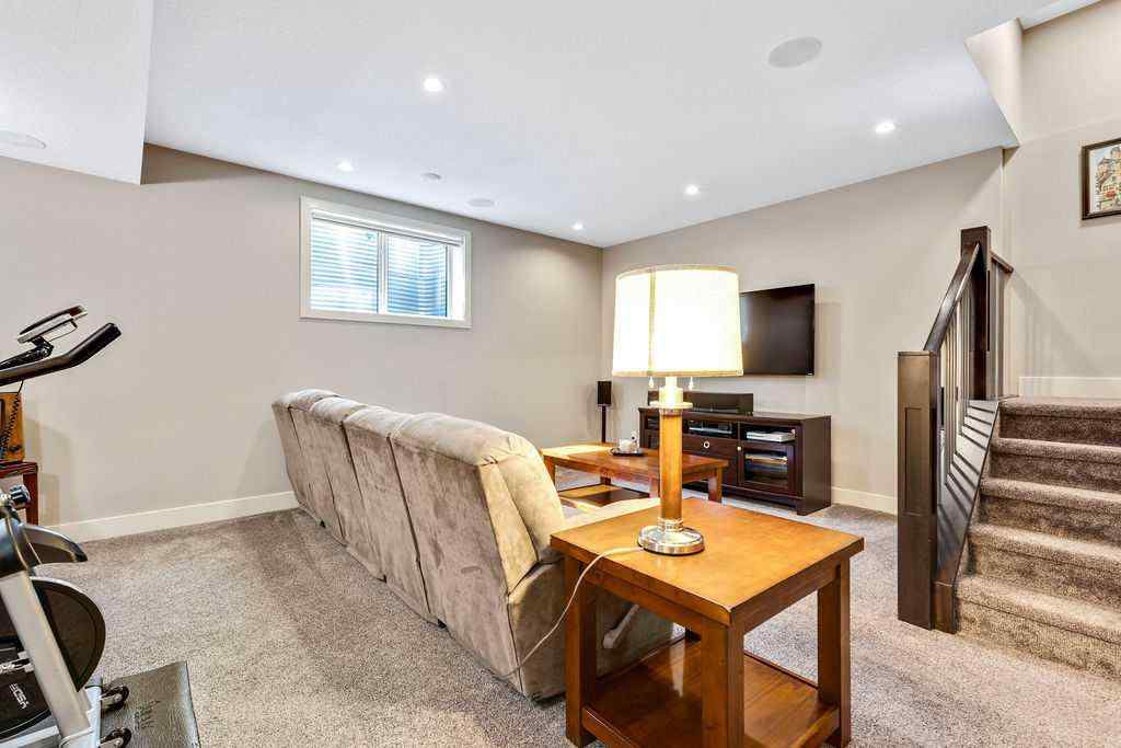MLS® A2255019 - 1615 22 Avenue NW in Capitol Hill Calgary, Residential