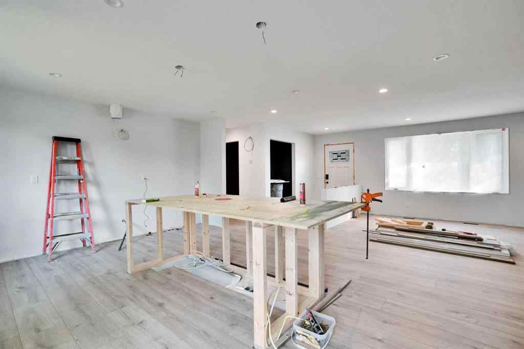 MLS® A2255022 - 424 Lynnover Way SE in Ogden Calgary, Residential