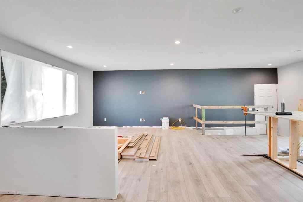 MLS® A2255022 - 424 Lynnover Way SE in Ogden Calgary, Residential