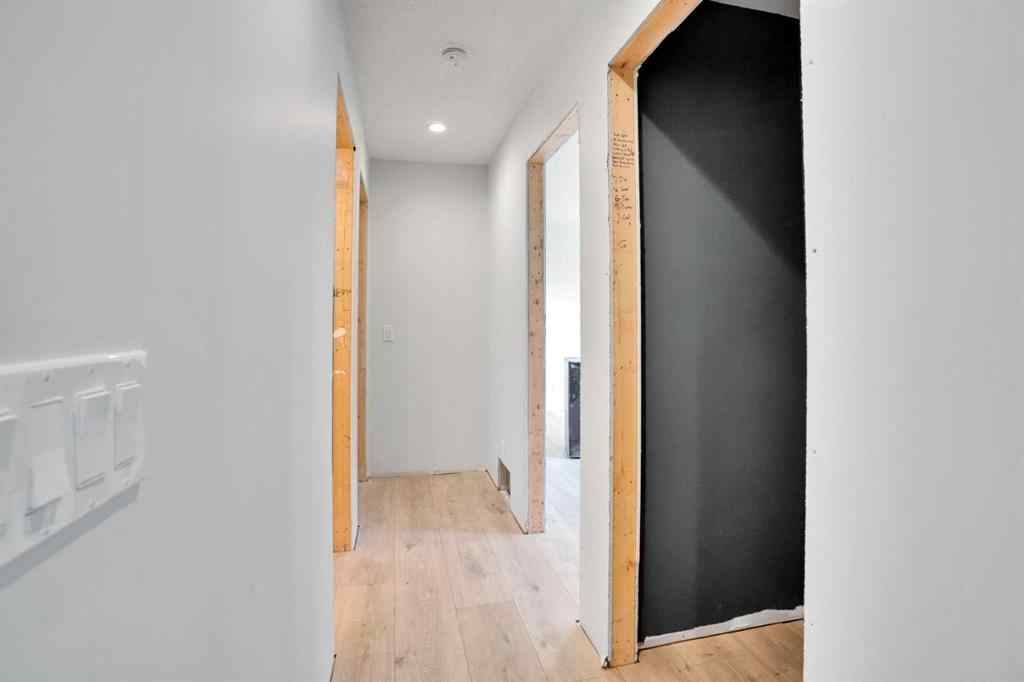 MLS® A2255022 - 424 Lynnover Way SE in Ogden Calgary, Residential