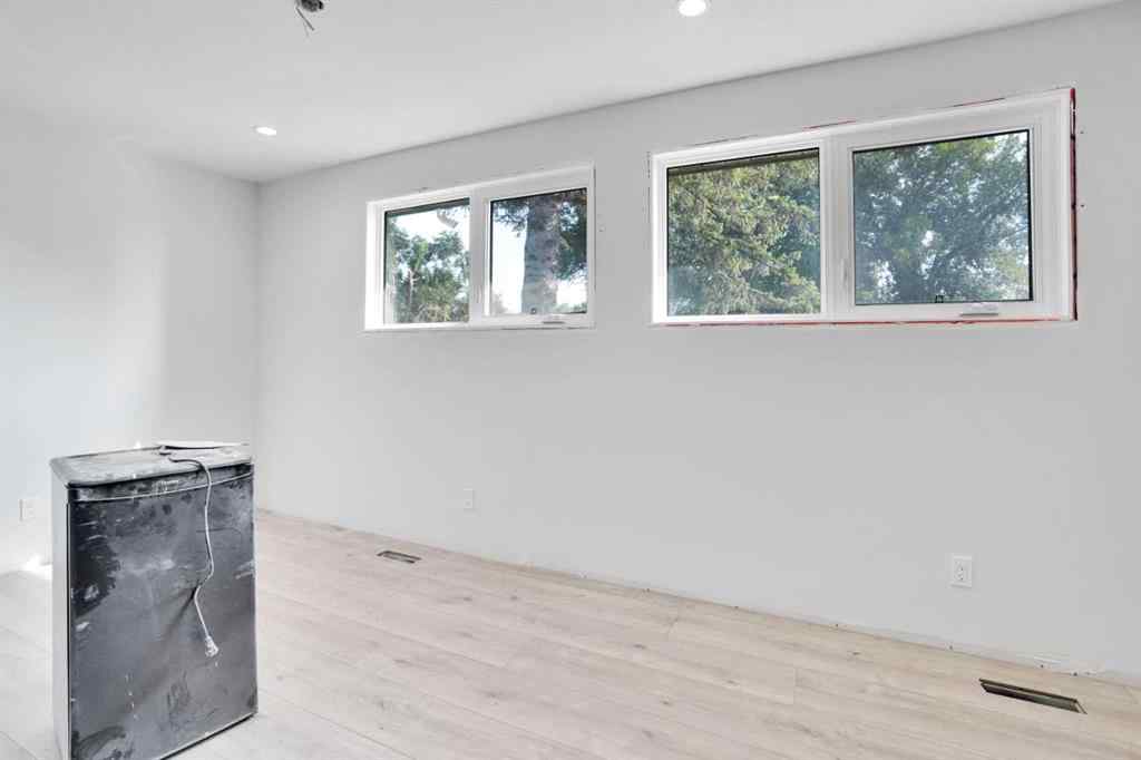 MLS® A2255022 - 424 Lynnover Way SE in Ogden Calgary, Residential