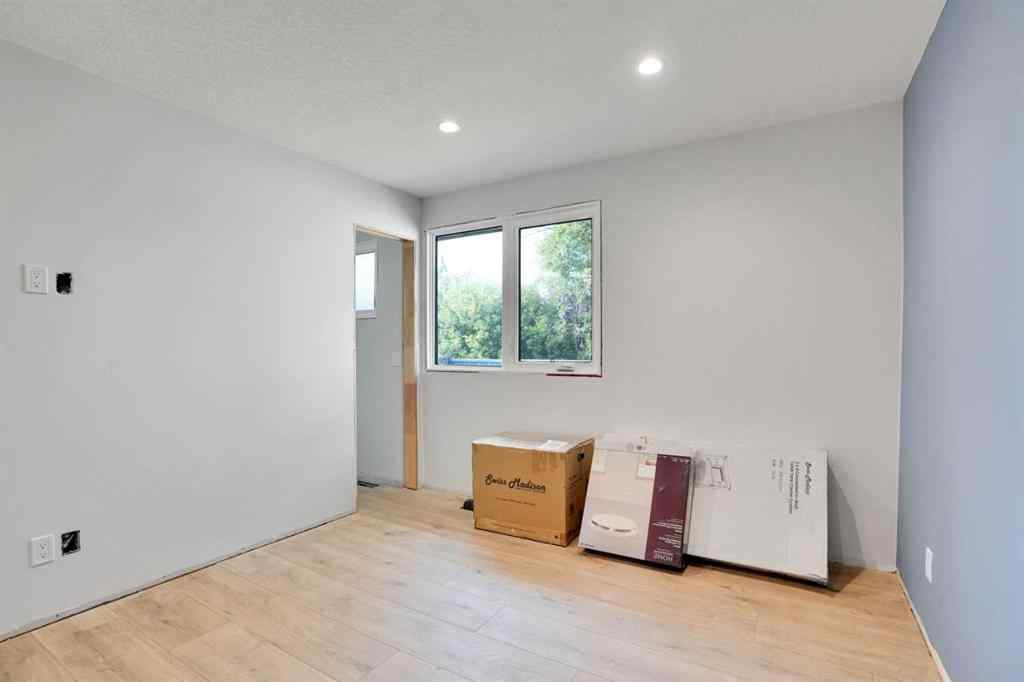 MLS® A2255022 - 424 Lynnover Way SE in Ogden Calgary, Residential